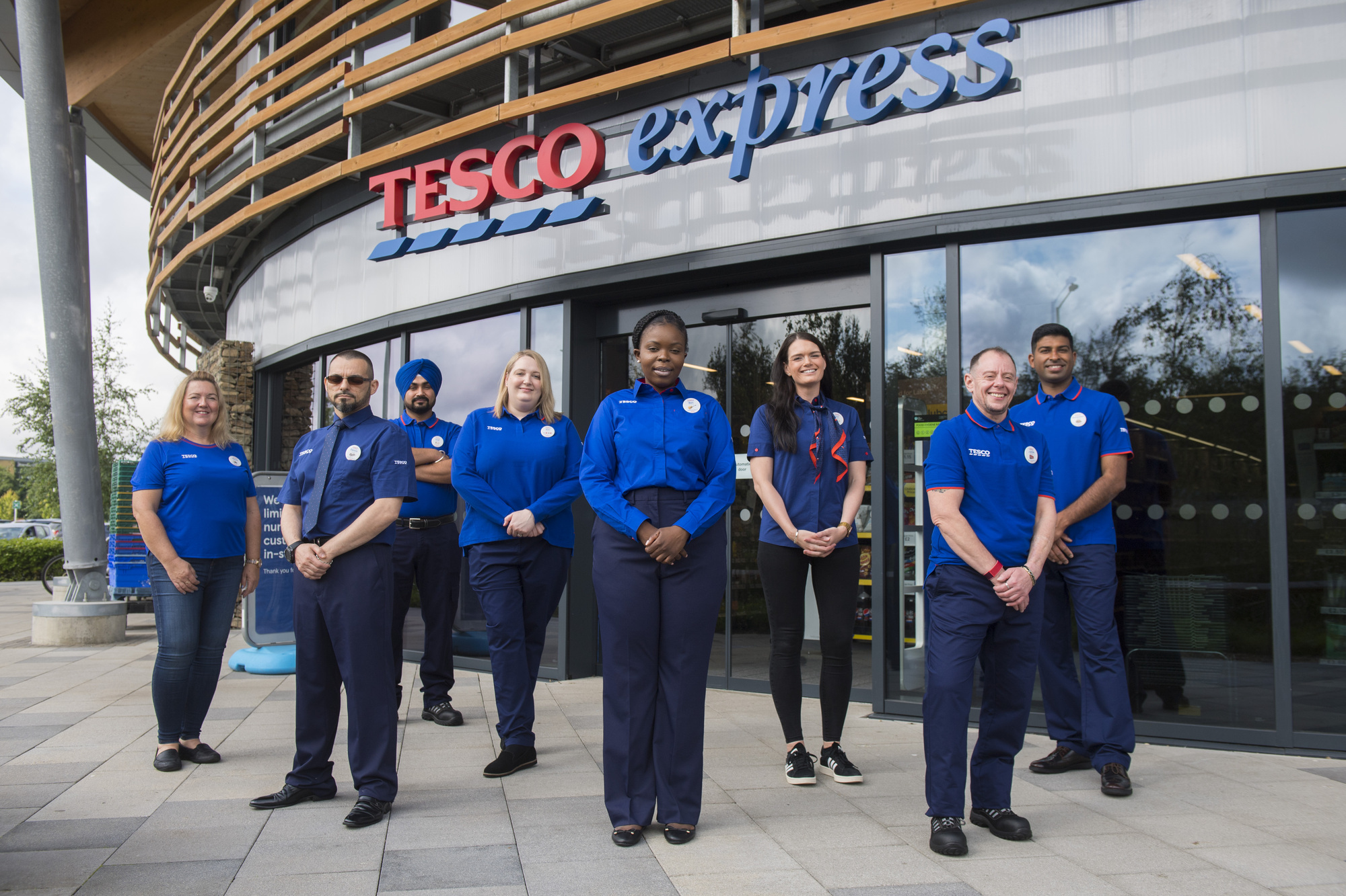 ParsMedia_Tesco_New_Uniform_12082021_84